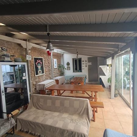 Dioskouros Hostel Athena Bagian luar foto